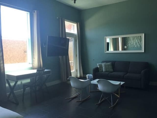 Elite Room, 1 King Bed, City View