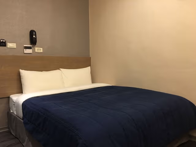 Basic Double Room, No Windows