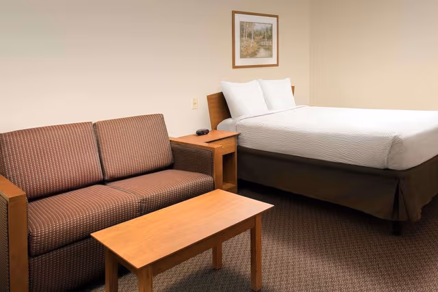 Room, 1 Queen Bed, Accessible, Smoking