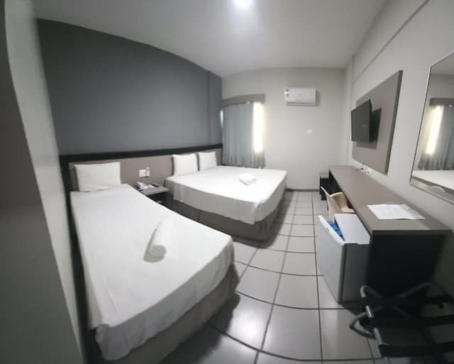Economy Triple Room