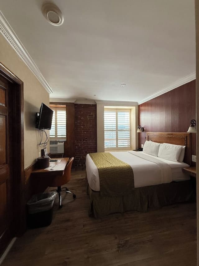 Standard Room, 1 Queen Bed, Non Smoking