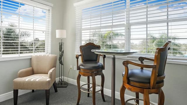 Signature Room, 1 King Bed