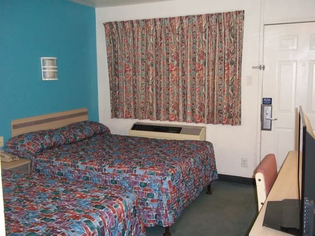 Standard Room, 2 Double Beds