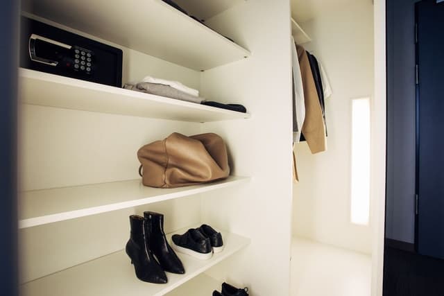 Studio, Kitchenette