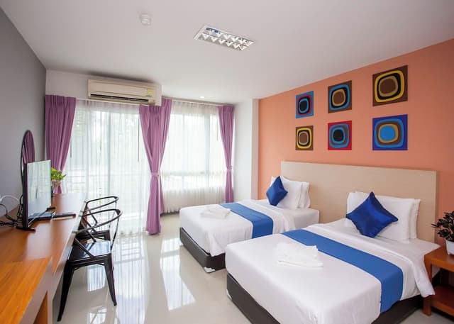 Deluxe Twin Room