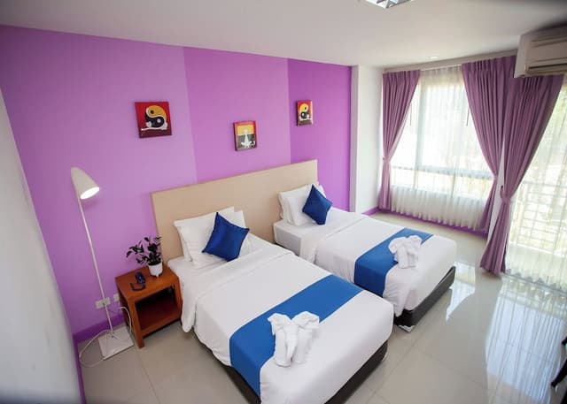 Deluxe Twin Room