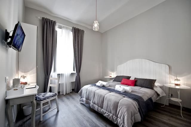 Deluxe Double Room (Bell 3)