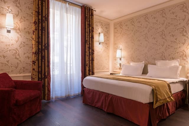 Superior Triple Room