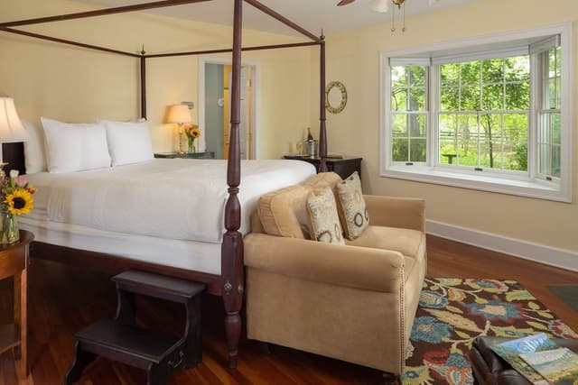 Comfort Double Room, 1 Queen Bed, Jetted Tub, Garden View (Garden Room)