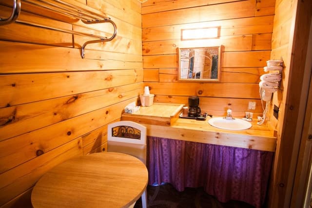 Standard Cabin, 2 Double Beds