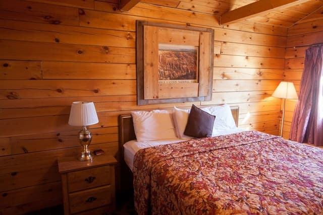 Standard Cabin, 1 King Bed