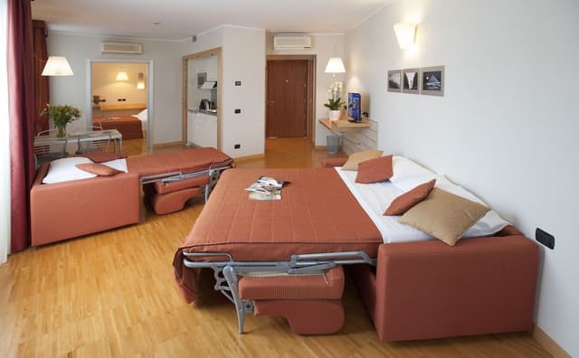 Suite, Terrace