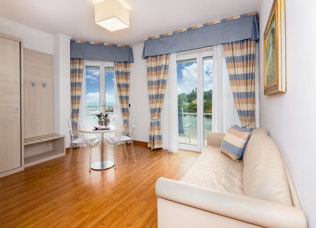 Junior Suite Sea View and balcony