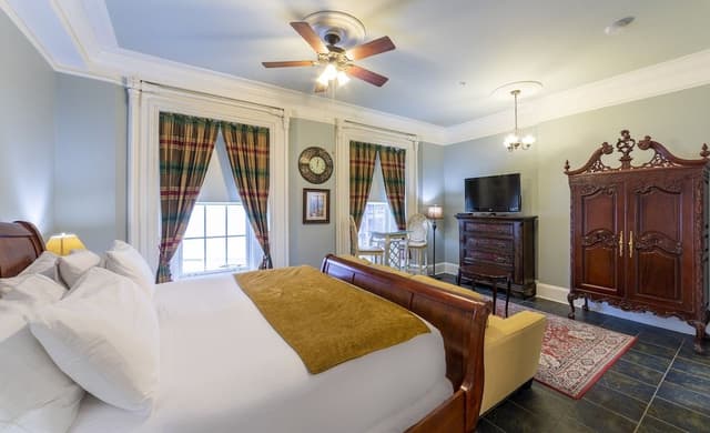 Executive Studio Suite, 1 King Bed