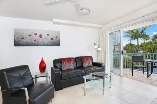 Superior One-Bedroom Apartment