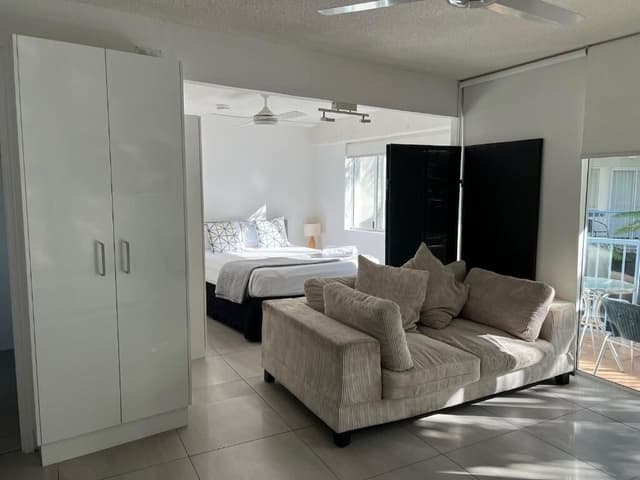 Deluxe Studio Suite