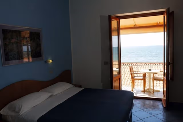 Classic Double Room, Sea View
