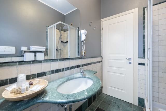 Comfort Room, 1 Double Bed, Hill View