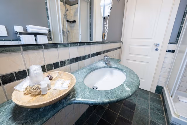 Comfort Room, 1 Double Bed, Hill View
