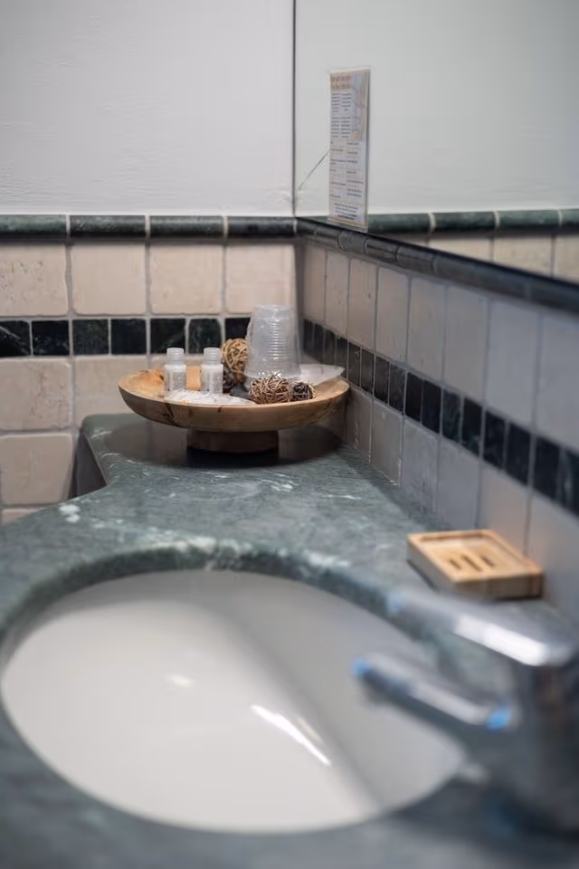 Comfort Room, 1 Double Bed, Hill View