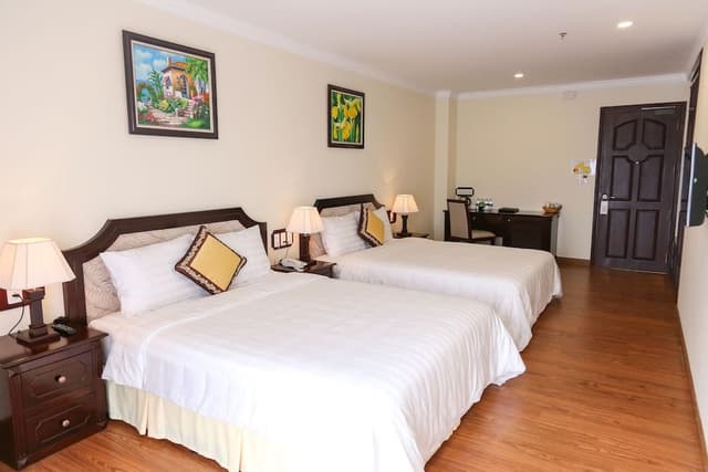 Deluxe Family Room