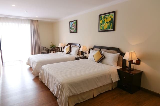 Deluxe Family Room