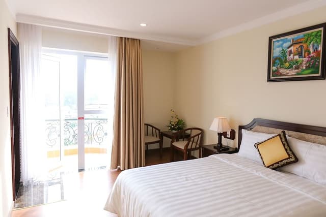 Deluxe Family Room