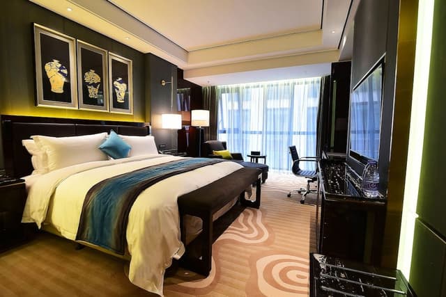 Deluxe Room, 1 King Bed