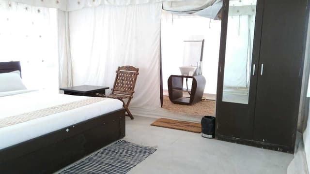 Premium Tent, 1 King Bed, Balcony, Resort View