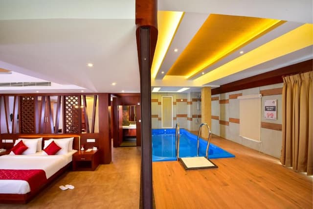 Double Room with Pool View