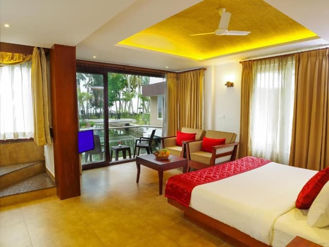 Double Room with Pool View