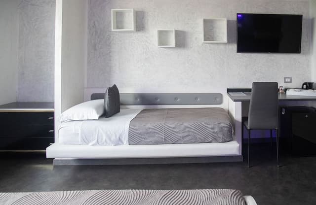 Triple Room, Pool View