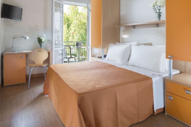 Comfort Double or Twin Room