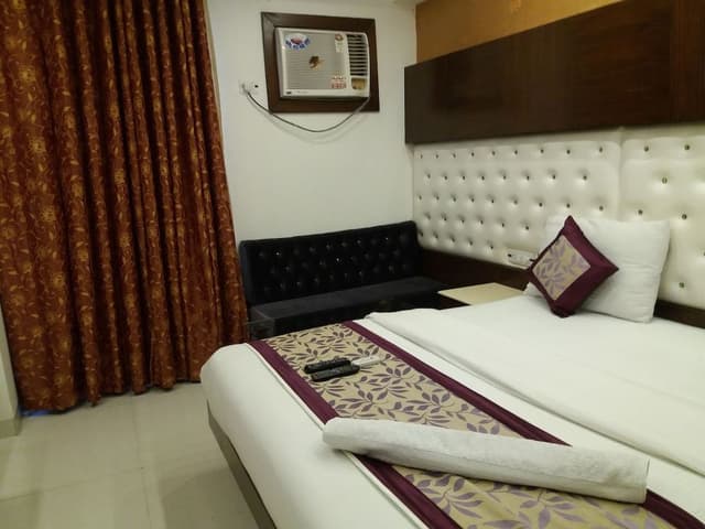 Deluxe Double Room, 1 King Bed