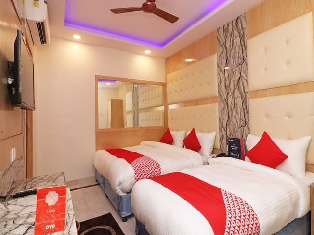 Deluxe Double or Twin Room, 1 King Bed