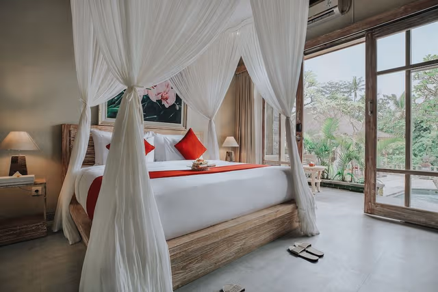 Suite, Pool Access (with Daily Afternoon Tea)