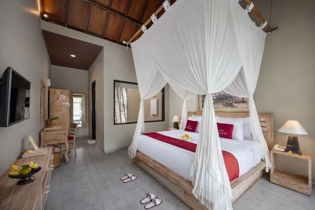 Suite, Pool Access (with Daily Afternoon Tea)