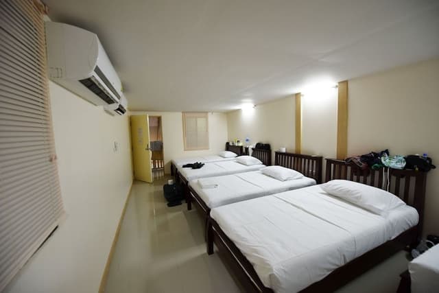 Comfort Shared Dormitory, Private Bathroom