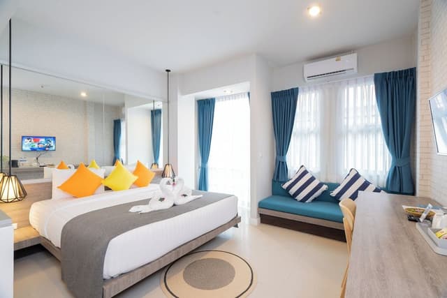 Deluxe Suite