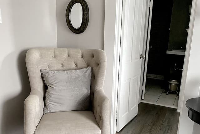 Room, 1 Queen Bed (The Sebastian)