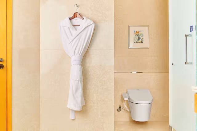 Adjoining Rooms (2 Rooms)
