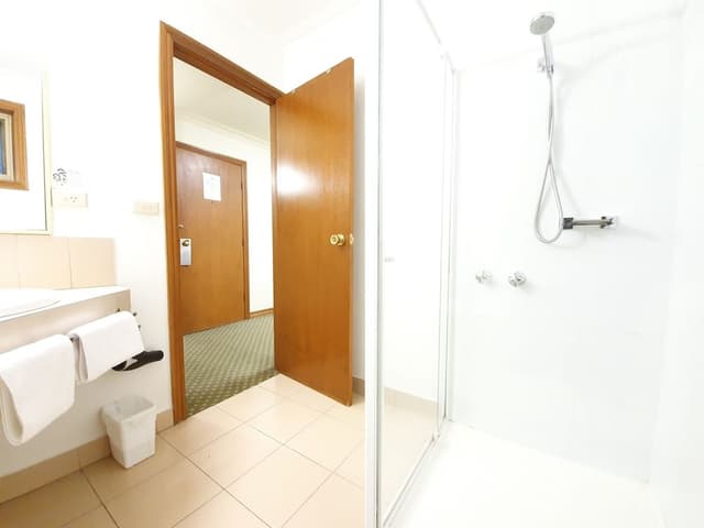 Corporate Room