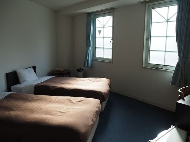 Economy Twin Room, Non Smoking