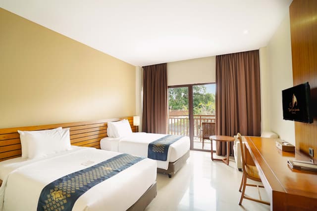 Deluxe Queen Room