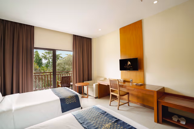 Deluxe Queen Room