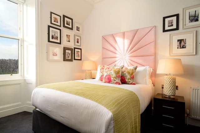 Standard Double Room, 1 King Bed, Park View