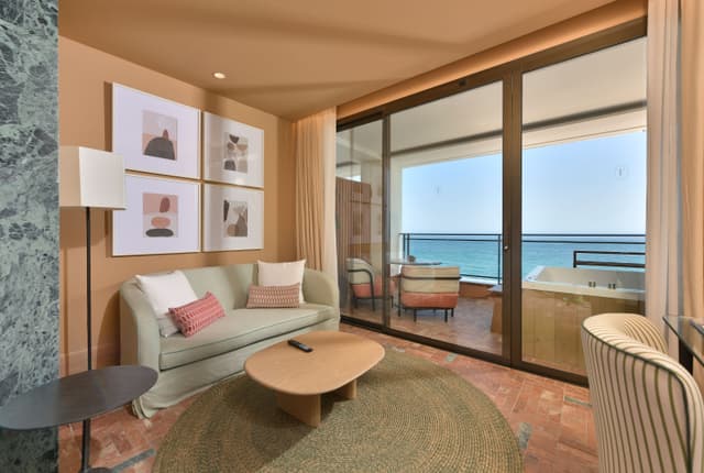 Selected Junior Suite Vista mar Frontal