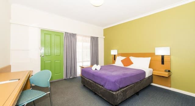 Standard Room, 1 Queen Bed