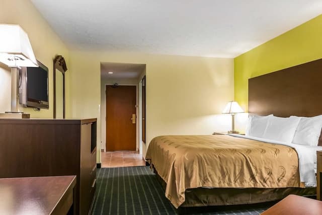 Standard Room, 1 King Bed, Non Smoking