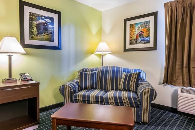 Standard Room, 1 King Bed, Non Smoking